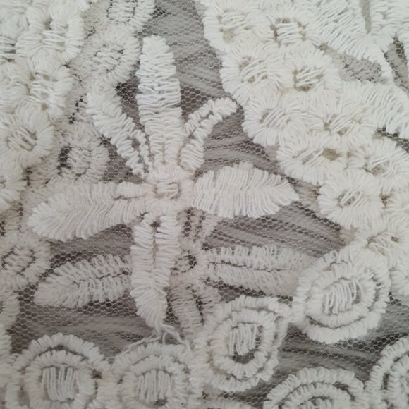 Julie White Embroidered  Sleeveless Top Size S/M - Picture 6 of 15